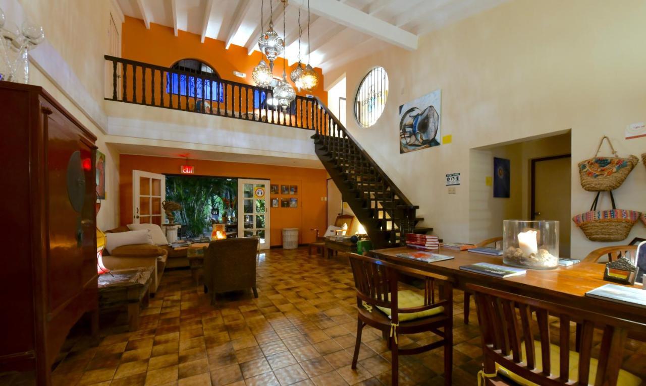 Wonders Boutique Hotel Ораньестад Экстерьер фото